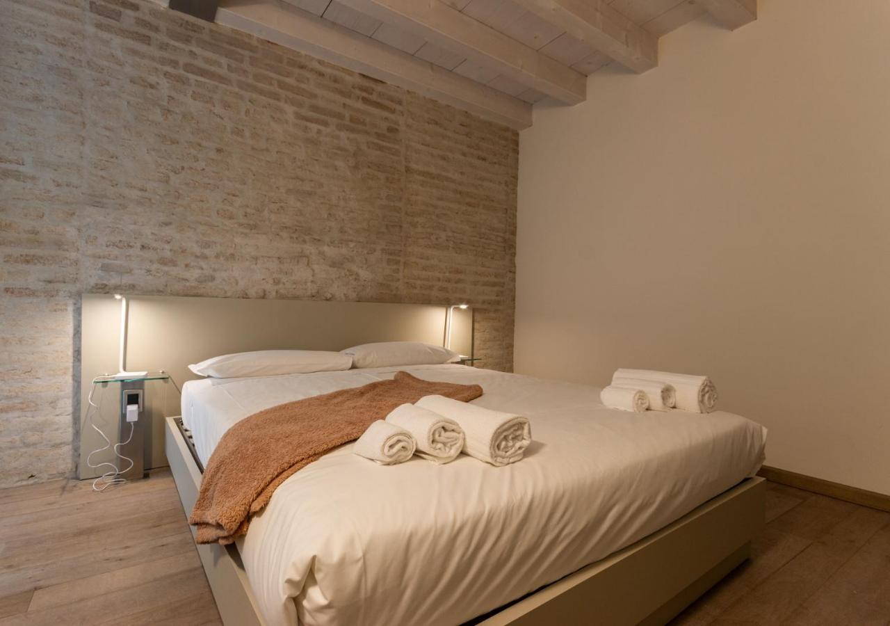 Ambra Suite Mantova Esterno foto